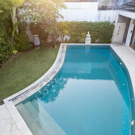 The Jovilla Canggu Exterior photo