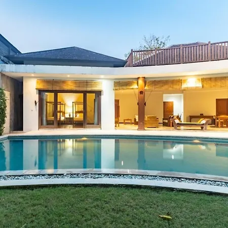 The Jovilla Canggu Exterior photo