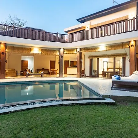The Jovilla Canggu Exterior photo